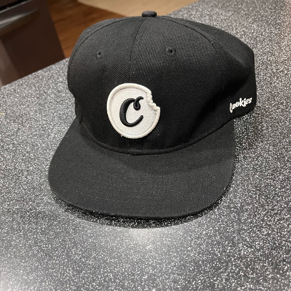 COOKIES c bite snapback hat 100 % authentic one size fits all